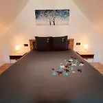 Eden Aux Hirondelles Vendégház